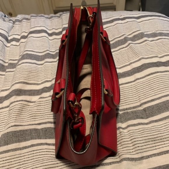 Michael Kors Purse - Picture 3 of 4